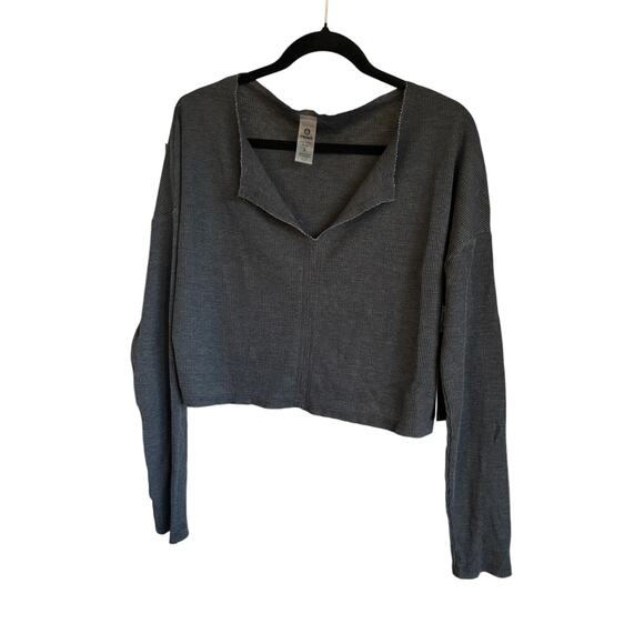 NWT Mono B Cropped Long Sleeve Waffle Knit Top, Gray - L - Picture 1 of 3